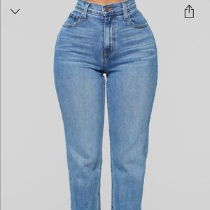 Fashion Nova MOM jeans SIZE 5